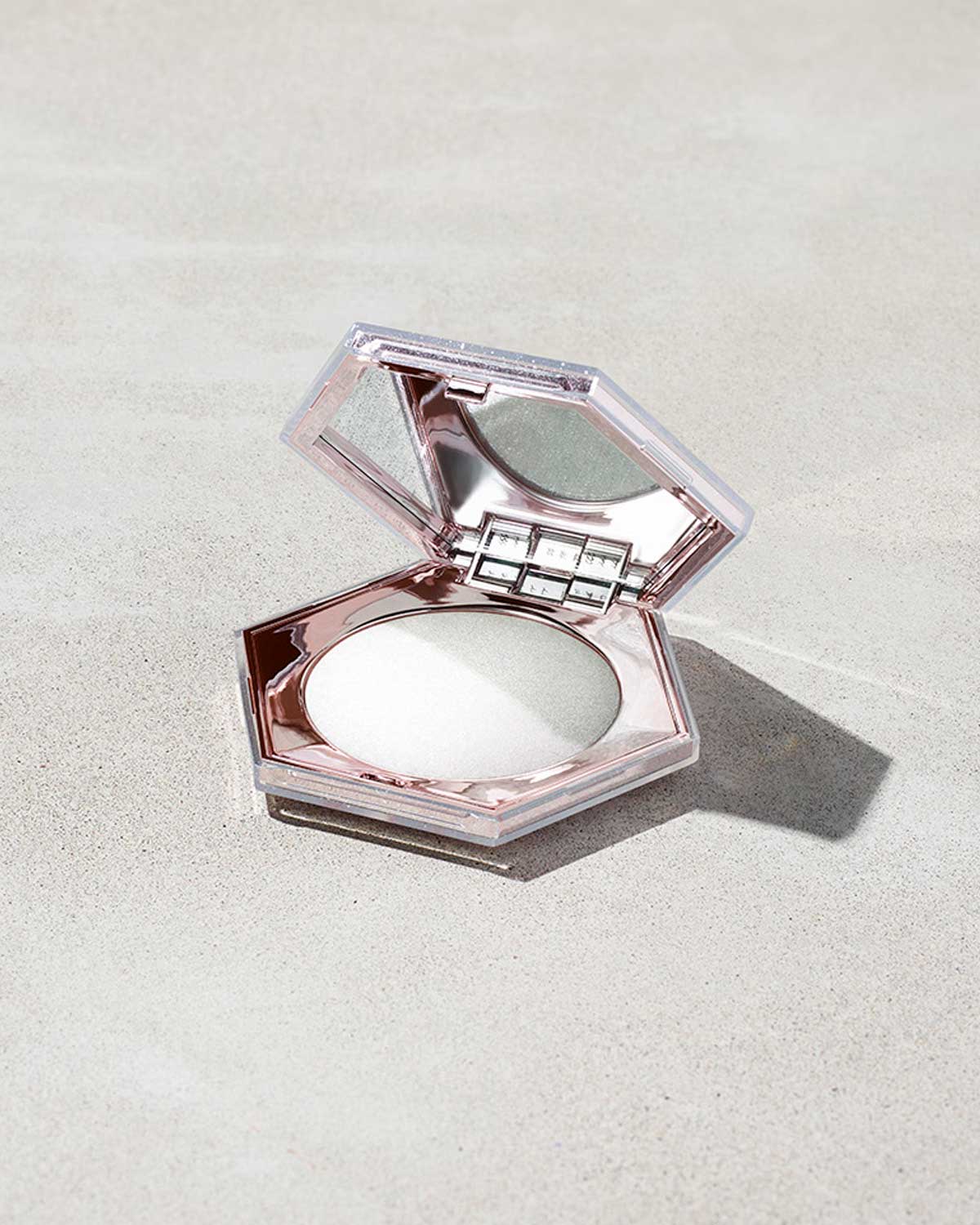fenty beauty Diamond Bomb All-Over Diamond Veil rose rave